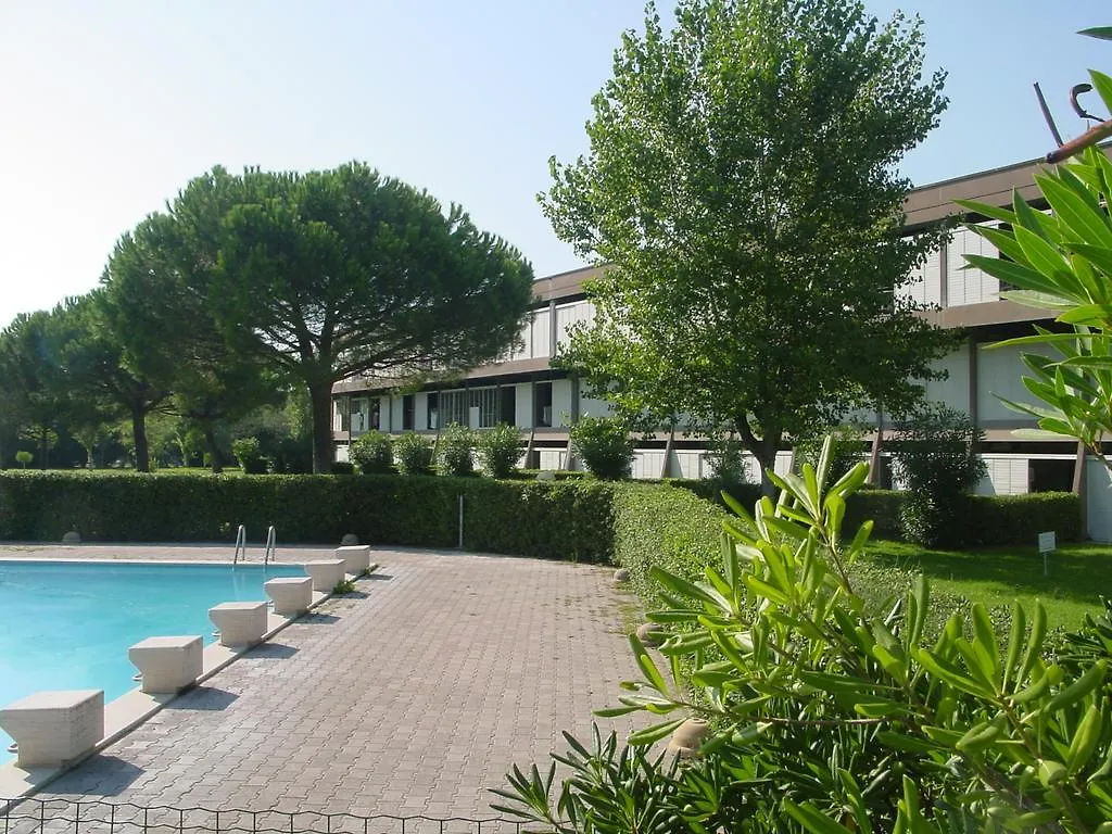 Residence Habitat Marina Di Bibbona 3*,